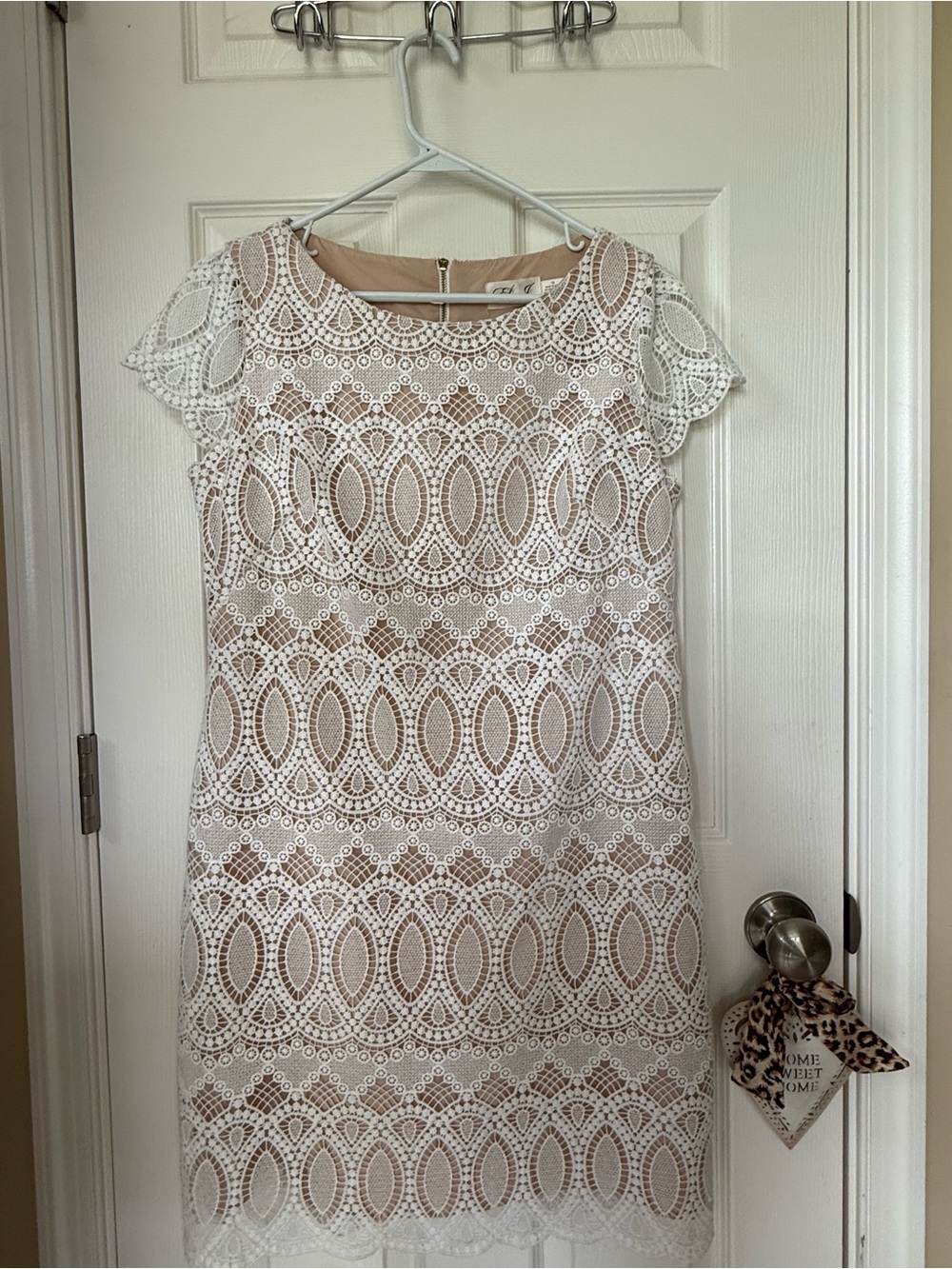 Eliza J Cream Lace Overlay Taupe Dress Sz 10 gold zipper back